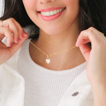 Cargar imagen en el visor de la galería, Collar de Fe - Corazón
